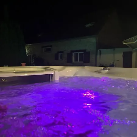 Holiday home Large House With Pool, And Park Effiat