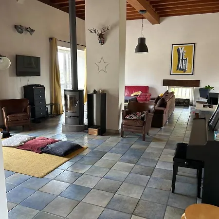 Large House With Pool, And Park Holiday home