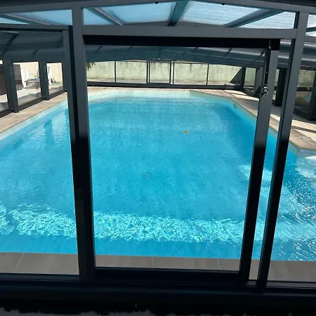 Large House With Pool, And Park *